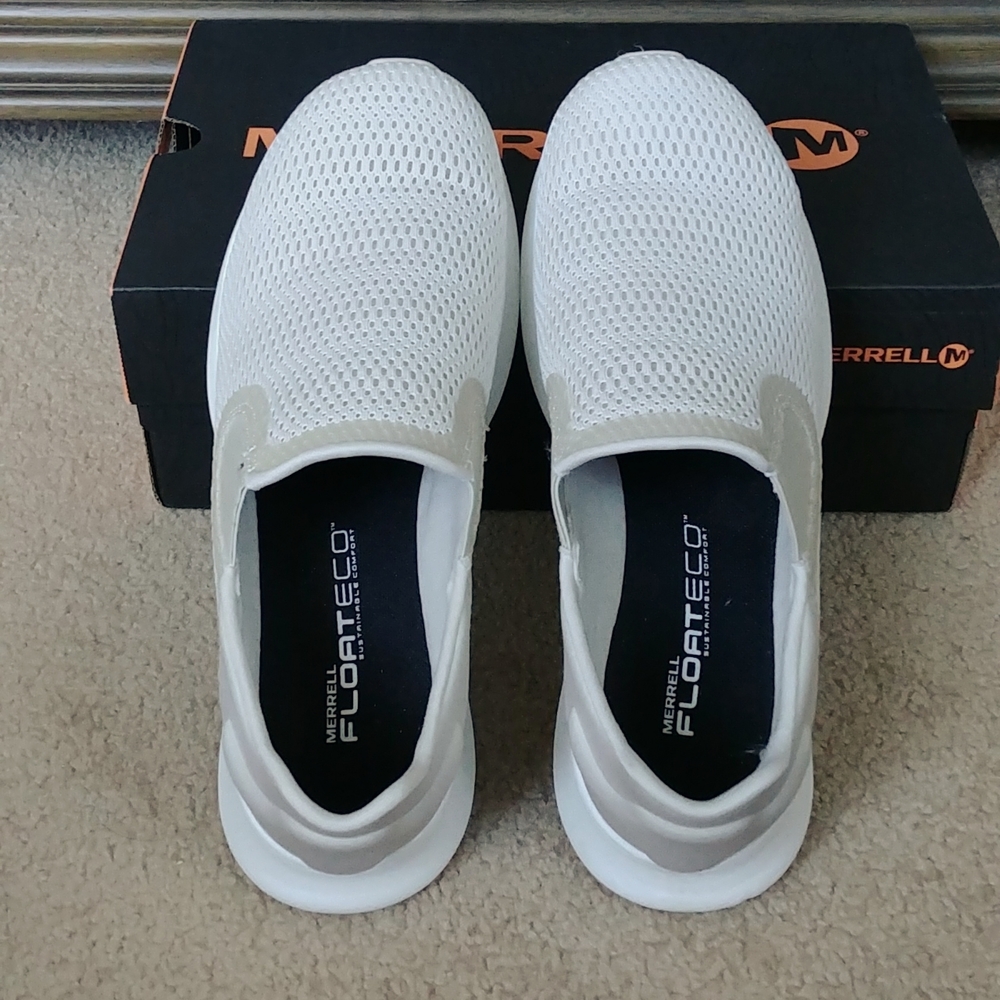 Merrelll slip on trail shoe